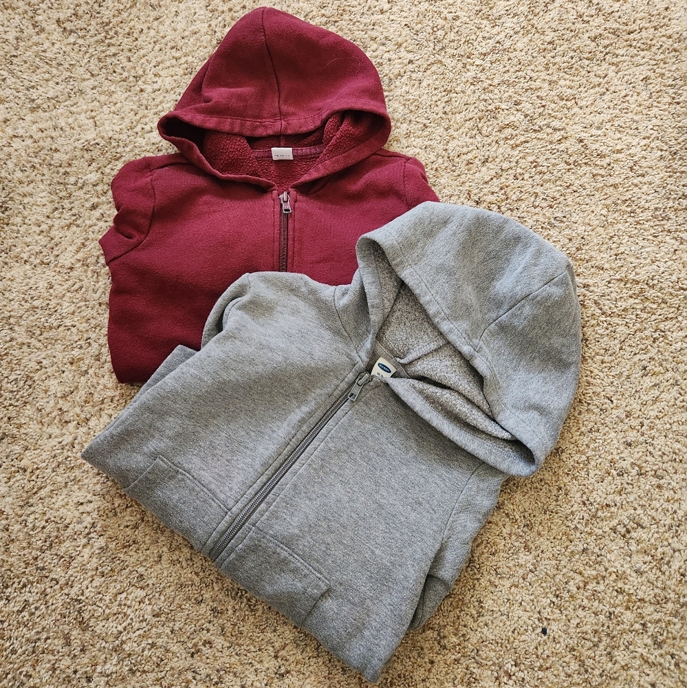 Kids Old Navy full zip sweatshirts, both size xs (5).